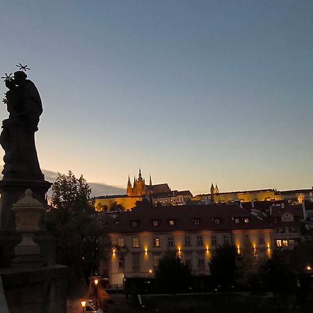 Valentinka Minutes Away From Charles Bridge Apartment ปราก ภายนอก รูปภาพ